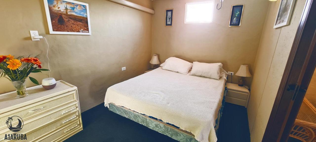A1 Apartments Aruba Oranjestad Esterno foto