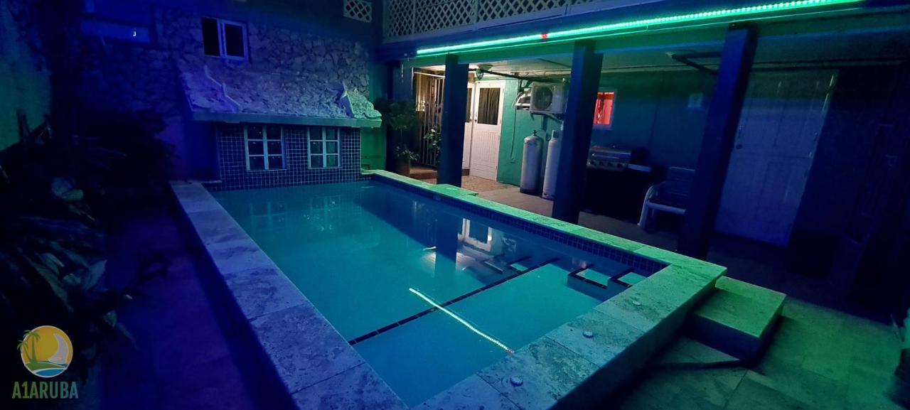 A1 Apartments Aruba Oranjestad Esterno foto