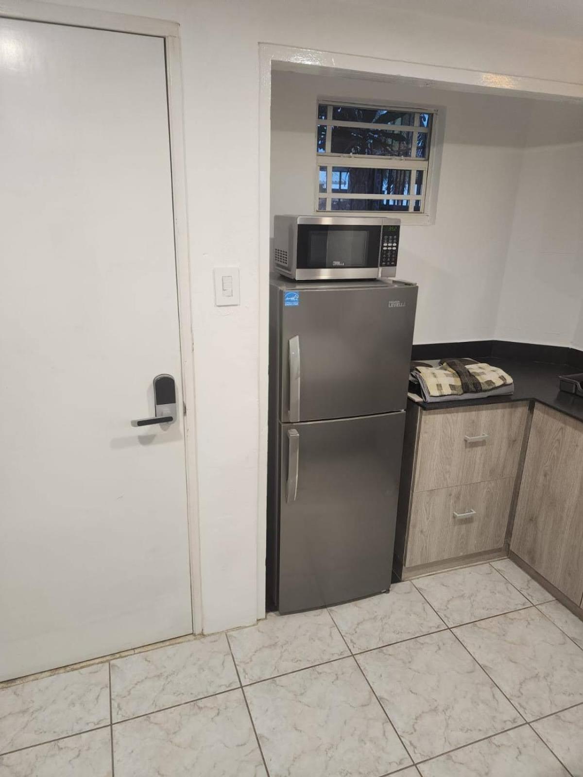 A1 Apartments Aruba Oranjestad Esterno foto